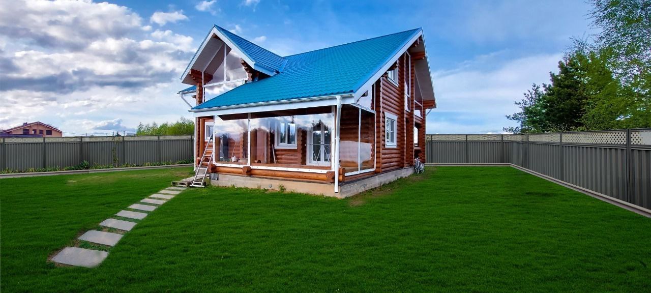 Мягкие окна на веранде загородного дома в посёлке Балакирево